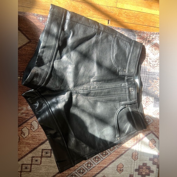 Agolde recycled leather angle hem shorts - Picture 2 of 4